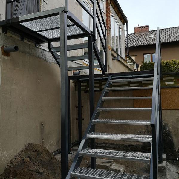 Metalowe schody 8